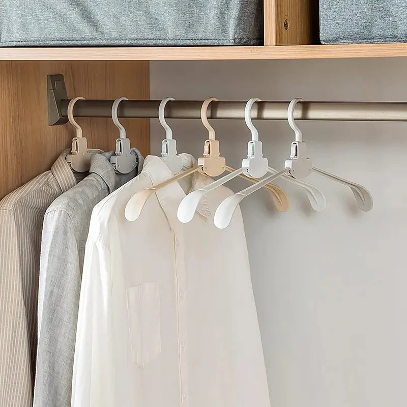 Folding hangers